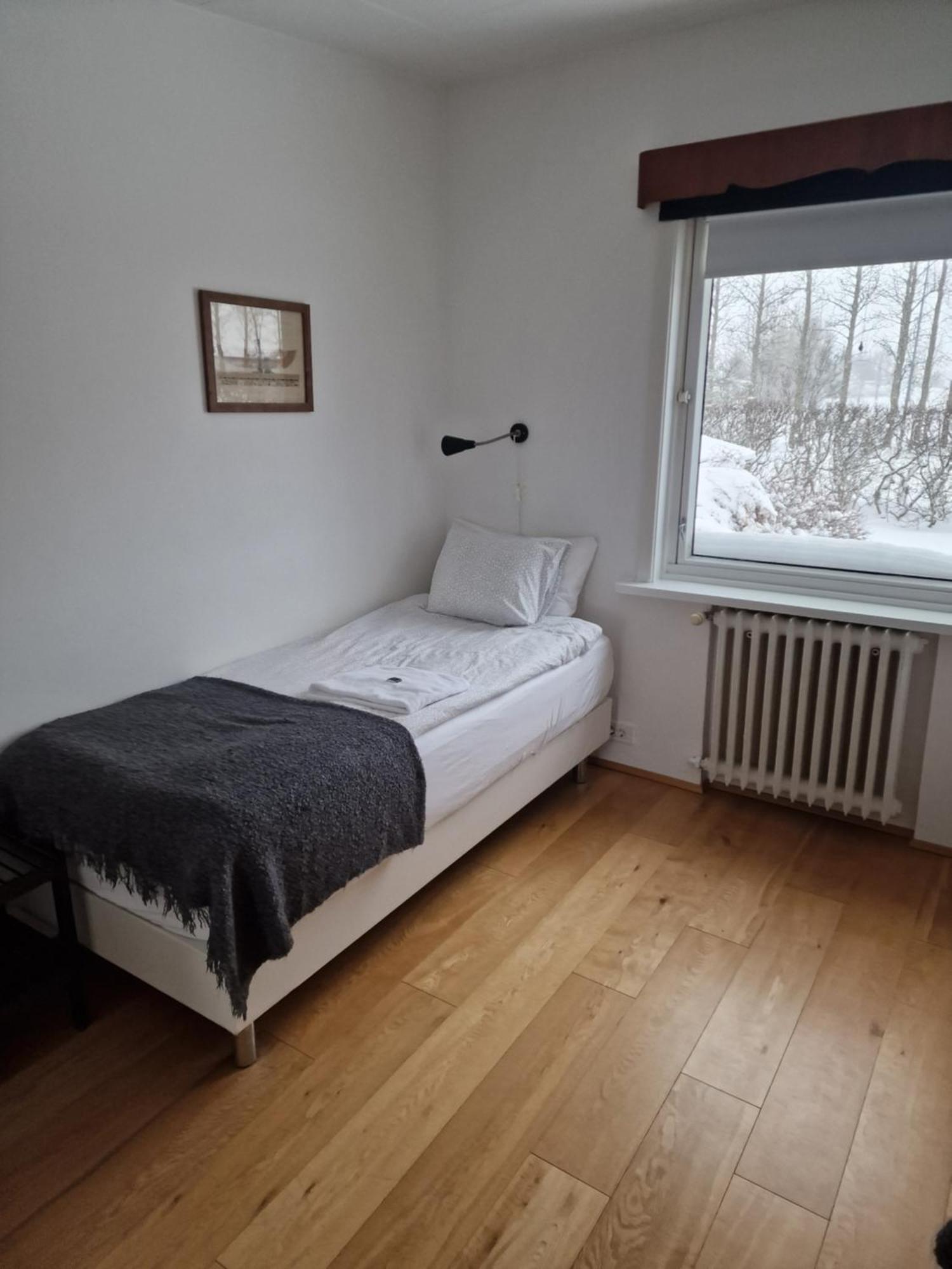 Spoi Guesthouse Хвольсвёдлюр Экстерьер фото