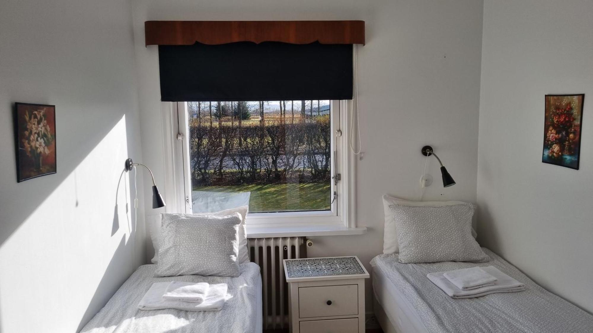 Spoi Guesthouse Хвольсвёдлюр Экстерьер фото