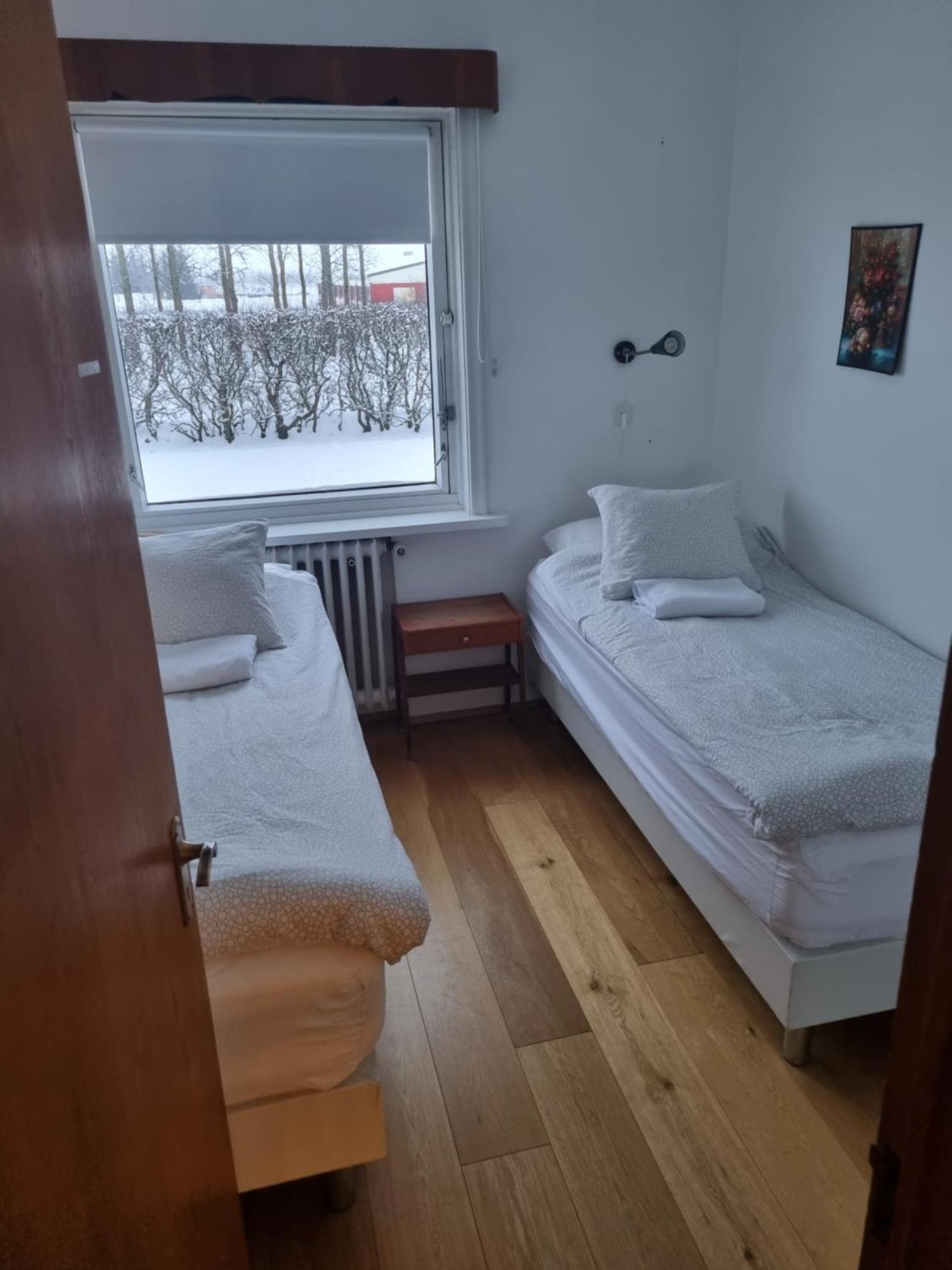 Spoi Guesthouse Хвольсвёдлюр Экстерьер фото