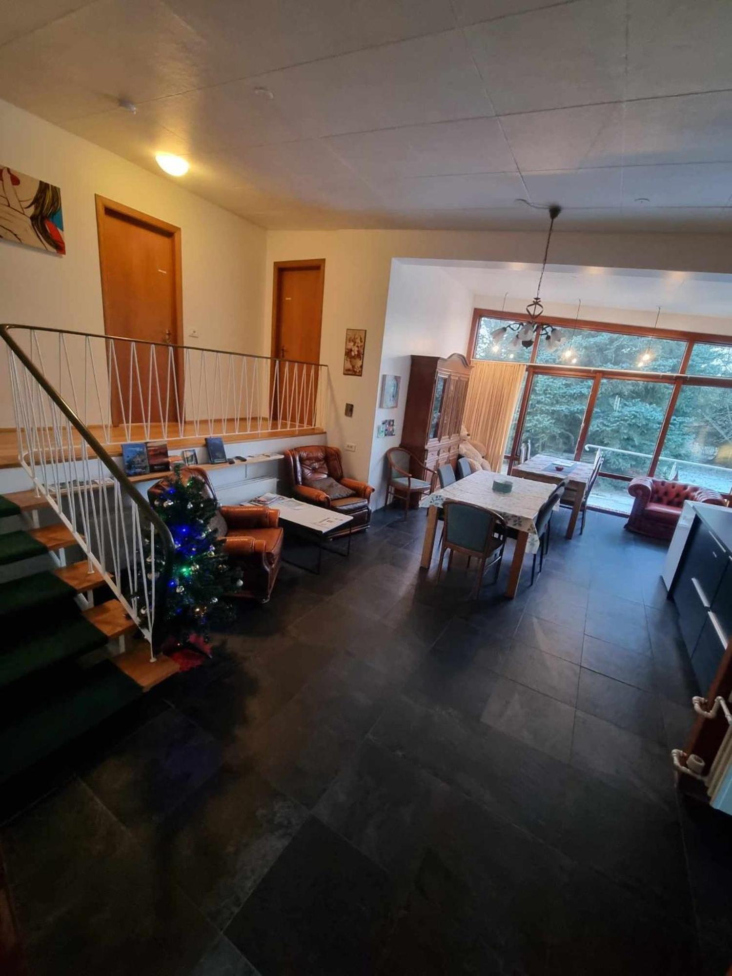 Spoi Guesthouse Хвольсвёдлюр Экстерьер фото