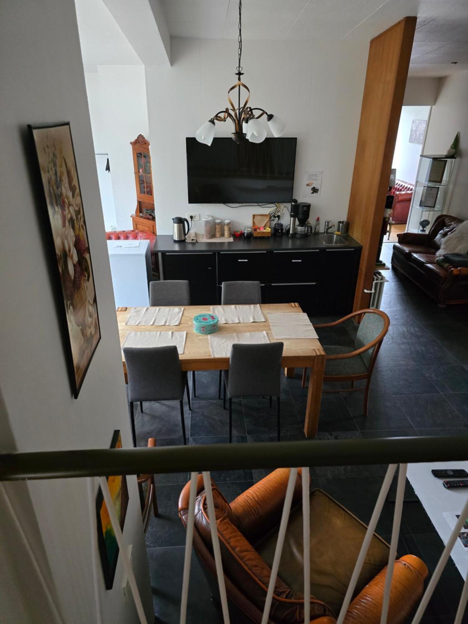 Spoi Guesthouse Хвольсвёдлюр Экстерьер фото